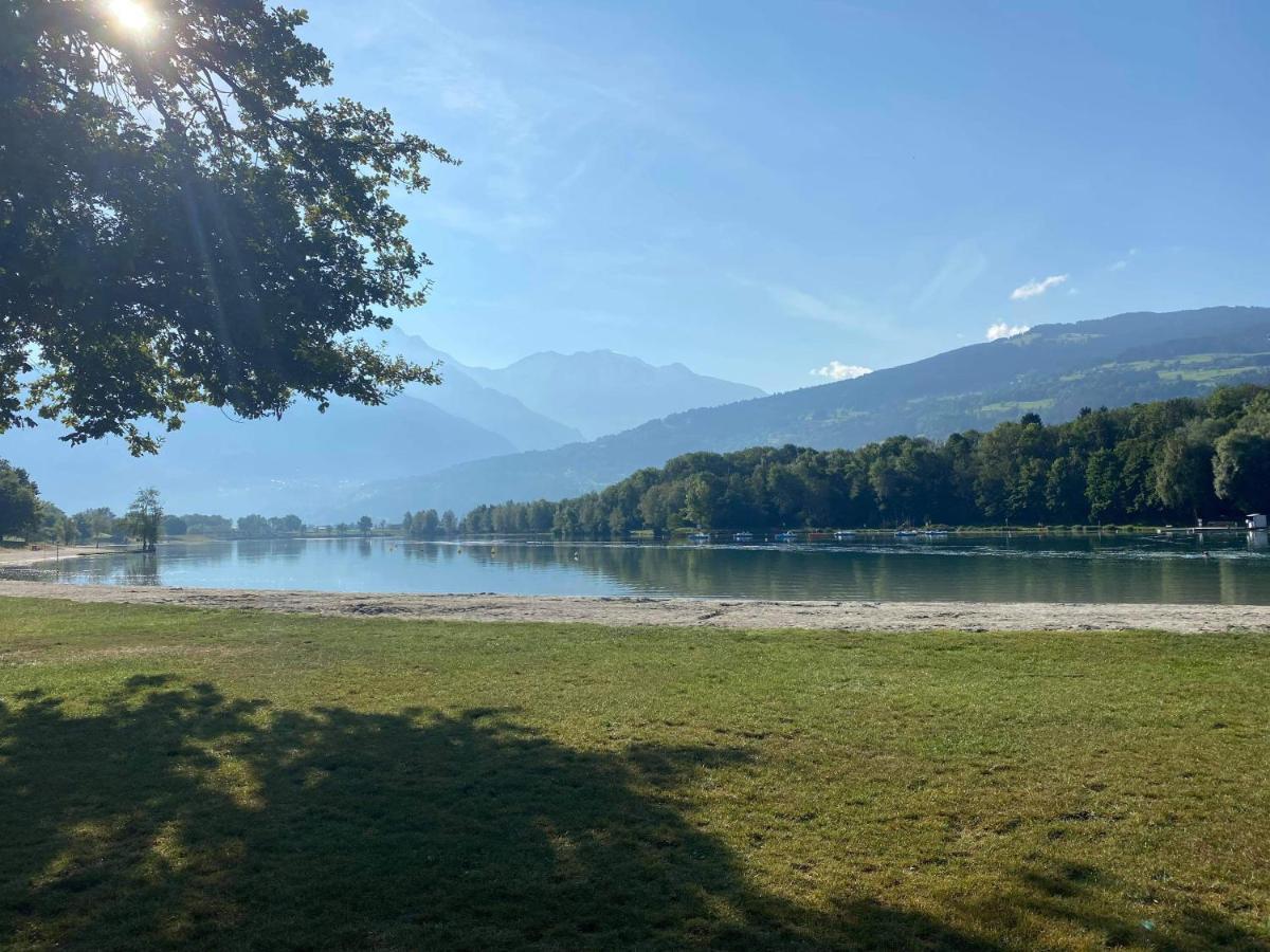 Mobil-Home Agreable Au Pieds Du Lac De Passy Passy  Luaran gambar