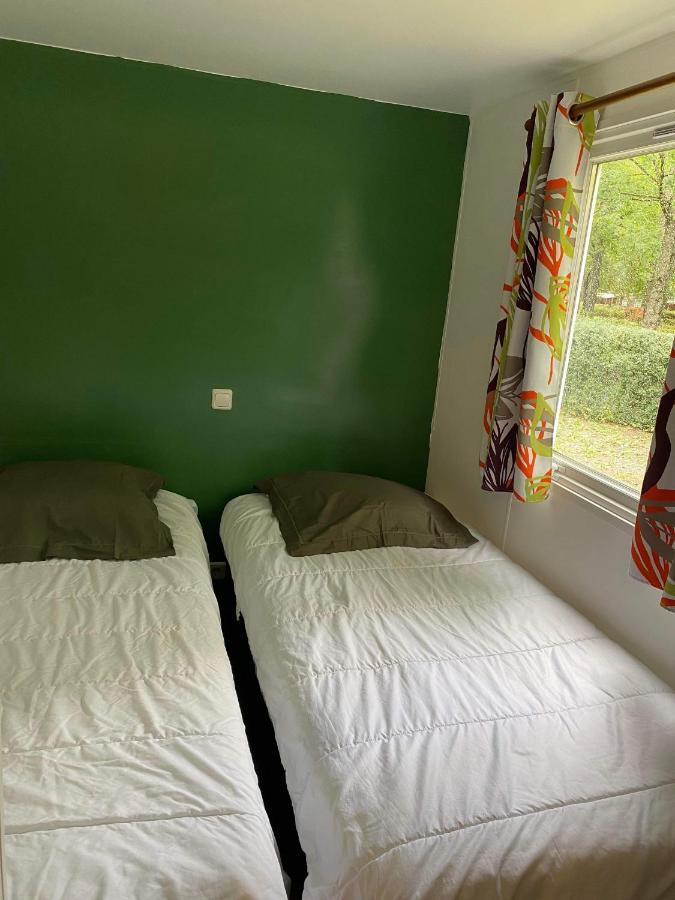 Mobil-Home Agreable Au Pieds Du Lac De Passy Passy  Luaran gambar